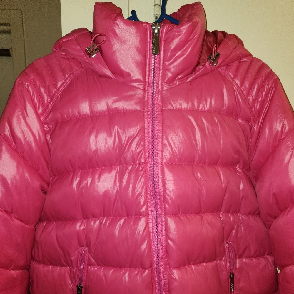 Gently used Guess Pink Puffer Jacket with Hood and Insulation.